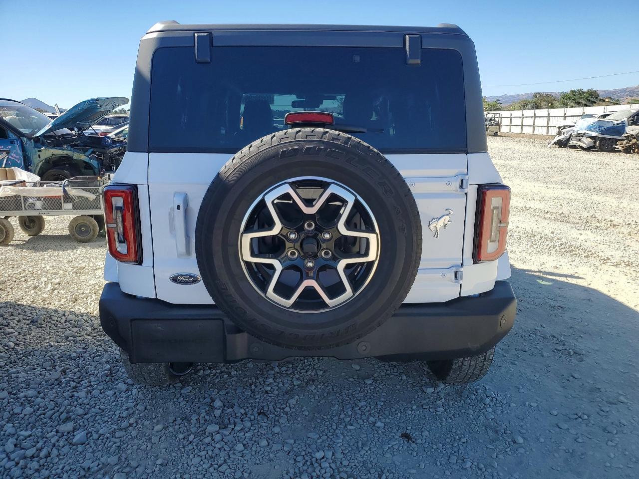 2025 Ford Bronco Outer Banks - Image 6