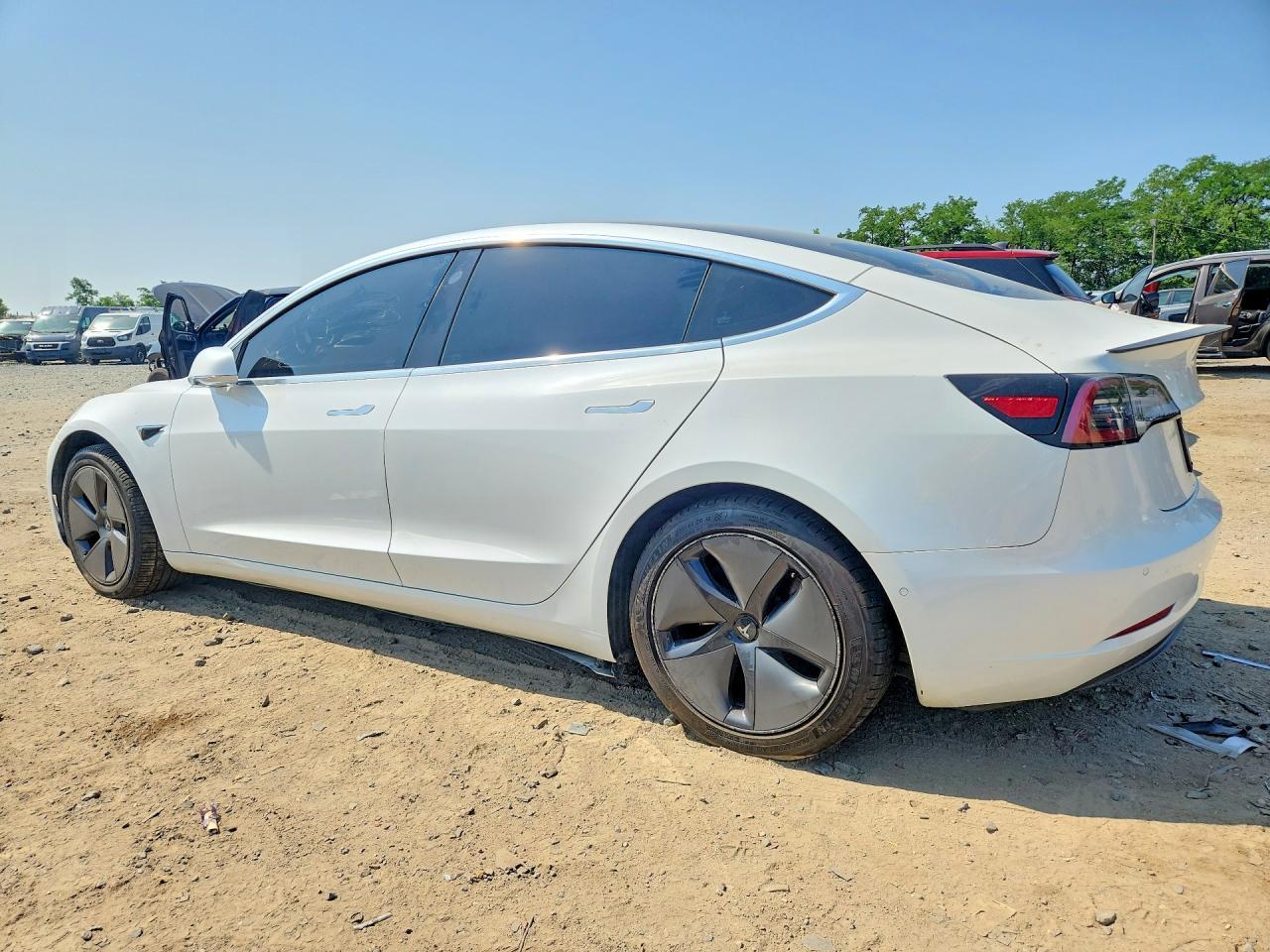 2020 Tesla Model 3 - Image 2
