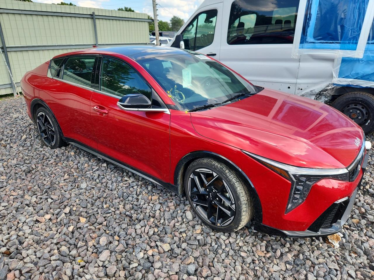 2025 Kia K4 Gt Line - Image 4