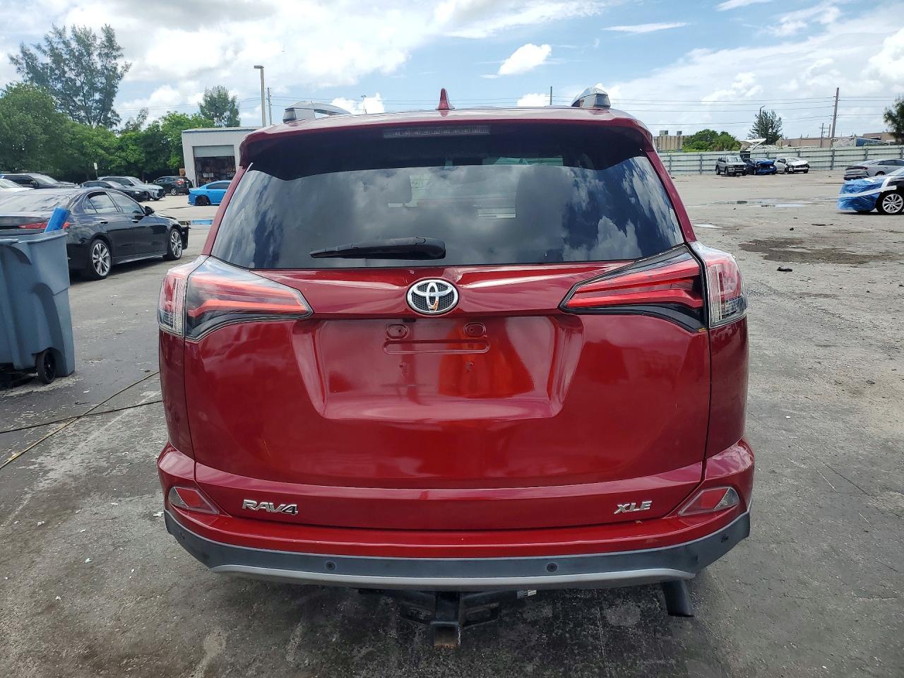 2018 Toyota Rav4 Xle - Фото 6