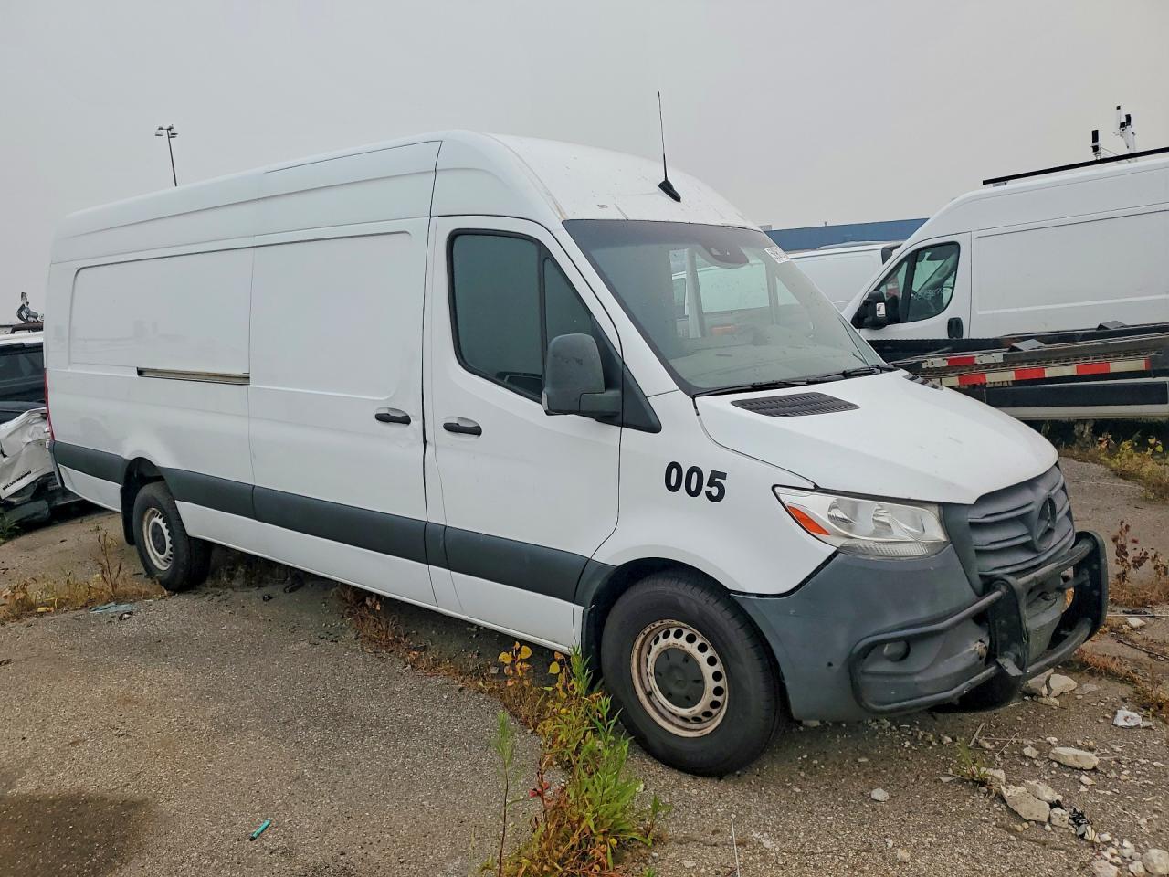 2021 Mercedes-Benz Sprinter 2500 Delivery Van - Image 4