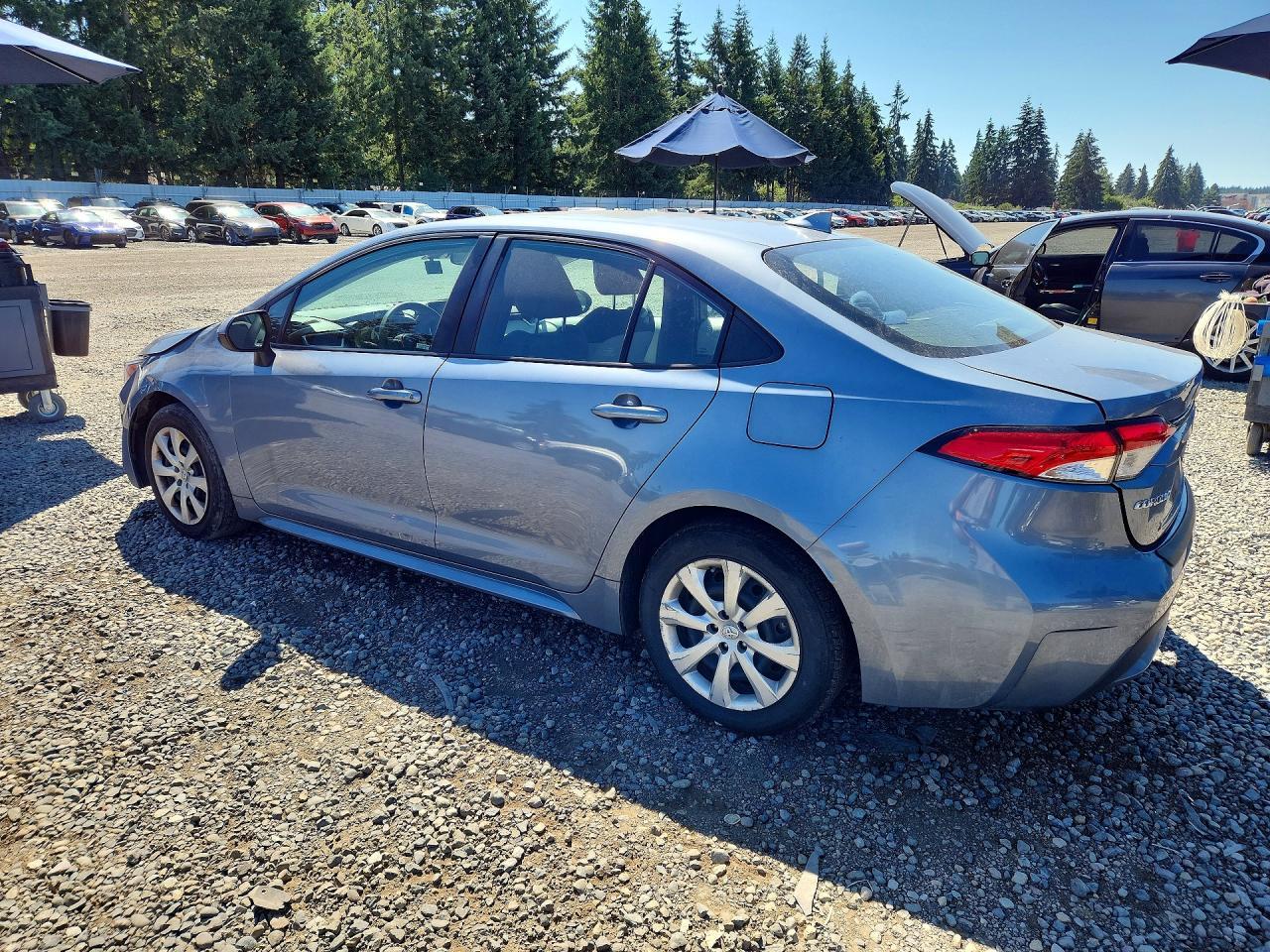 2020 Toyota Corolla Le - Image 2