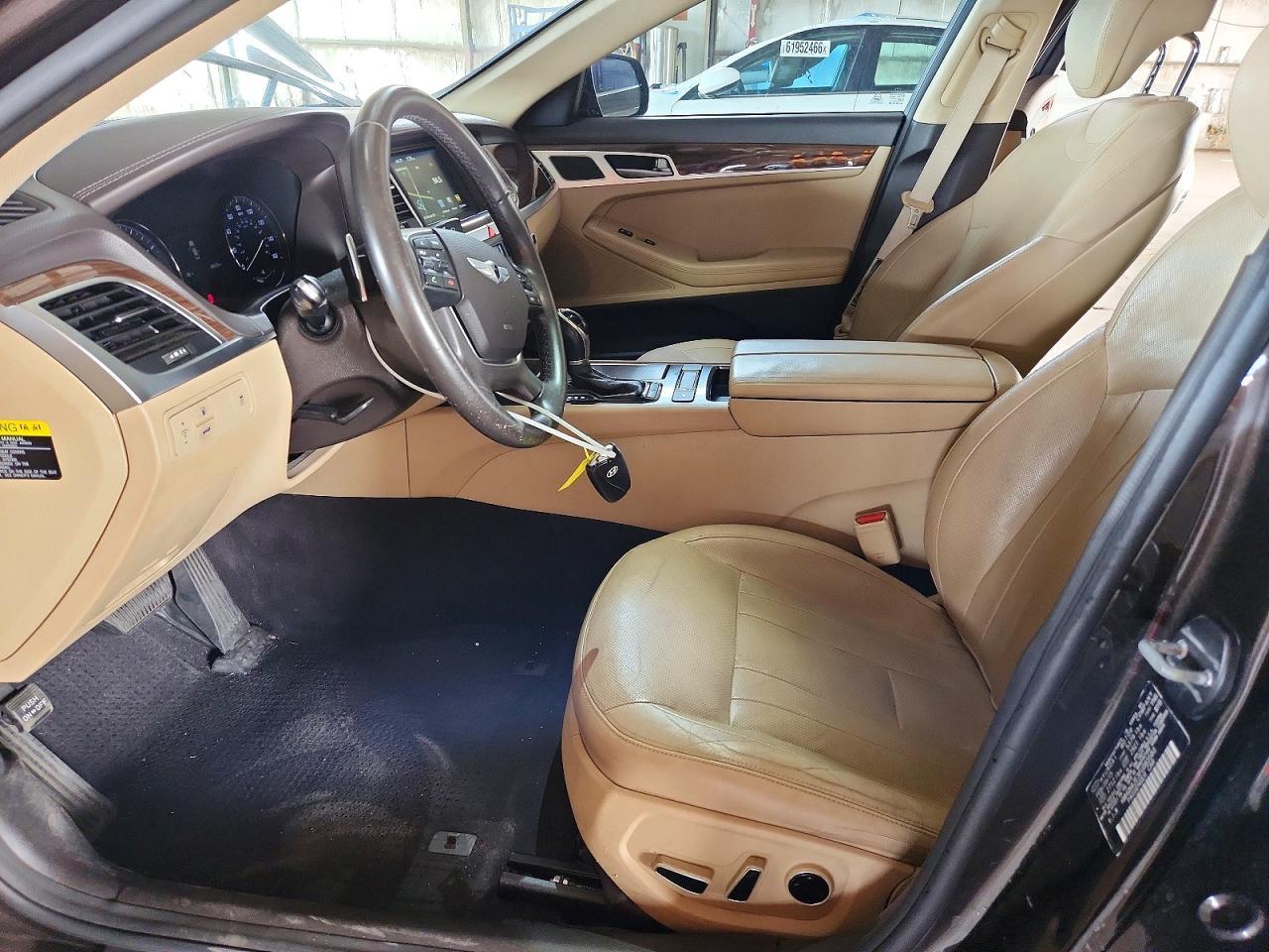 2015 Hyundai Genesis 3.8L - Image 7