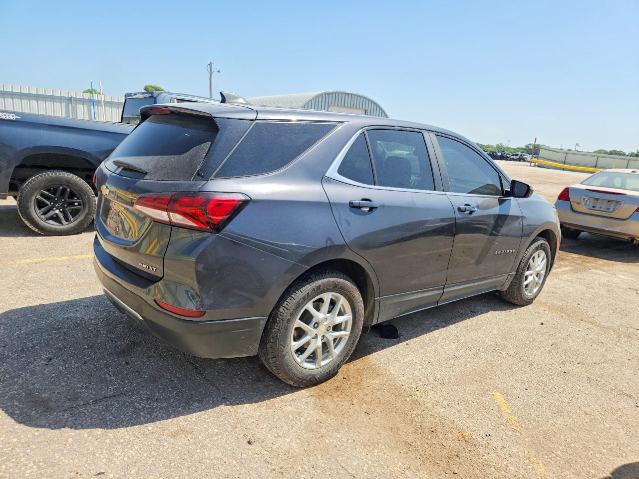 2022 Chevrolet Equinox Lt - Фото 3