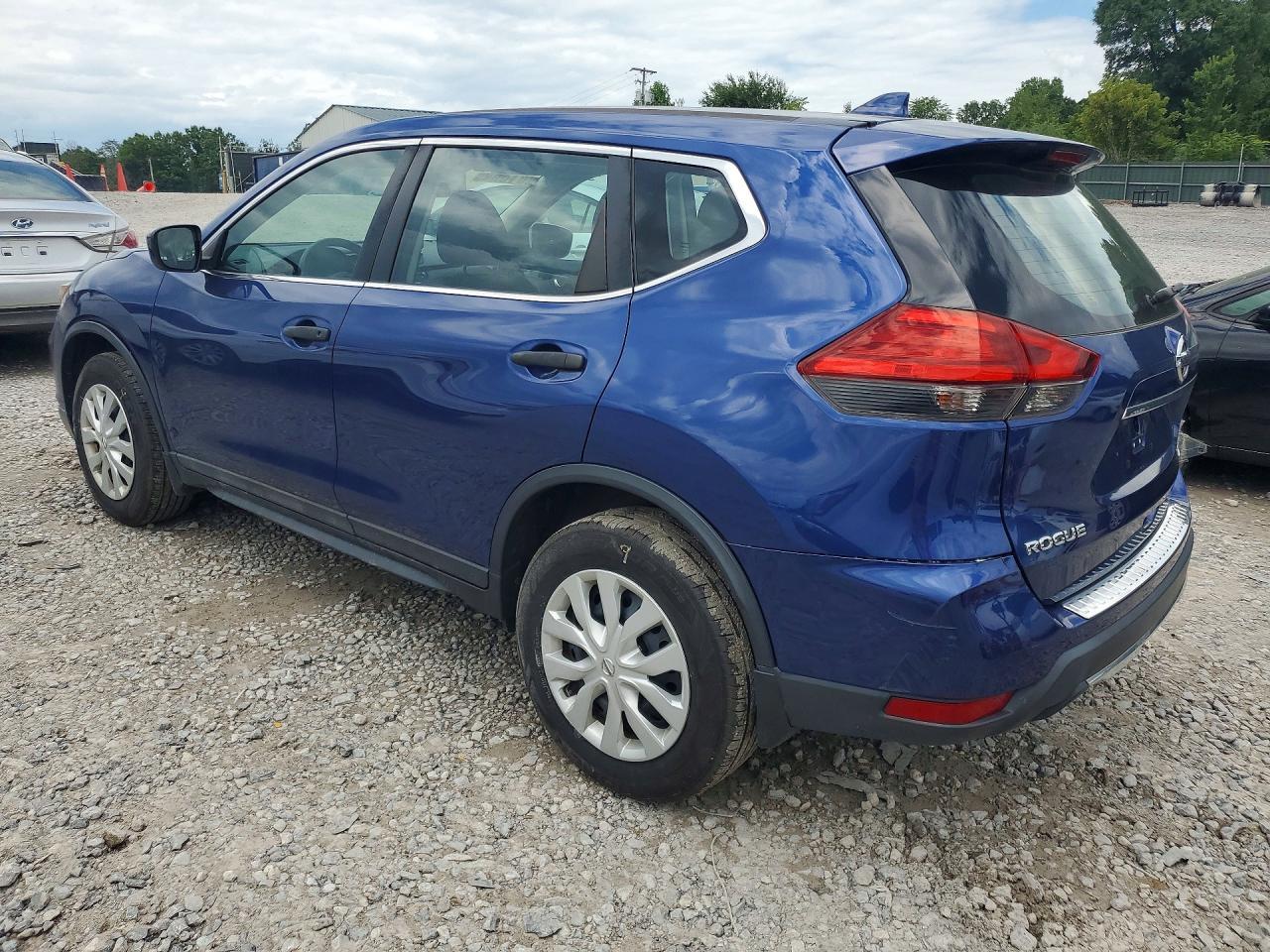 2017 Nissan Rogue S - Image 2