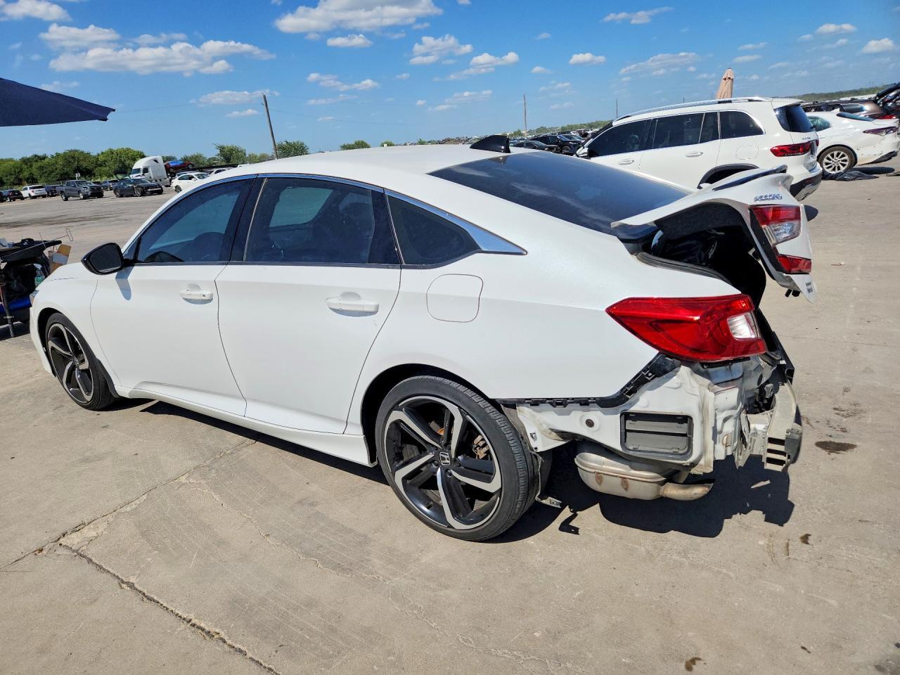 2022 Honda Accord Sport - Image 2