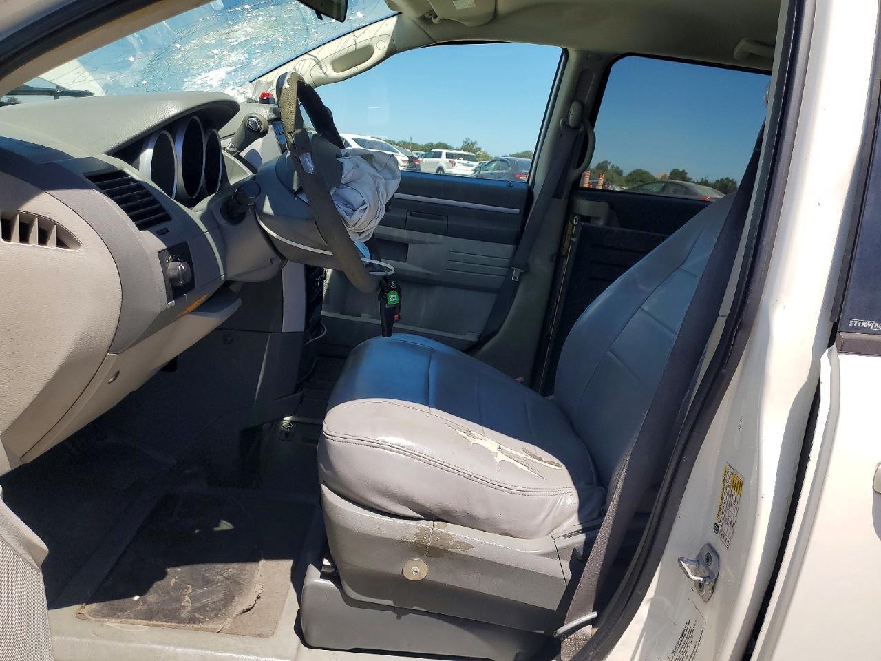 2010 Dodge Grand Caravan Se - Image 7