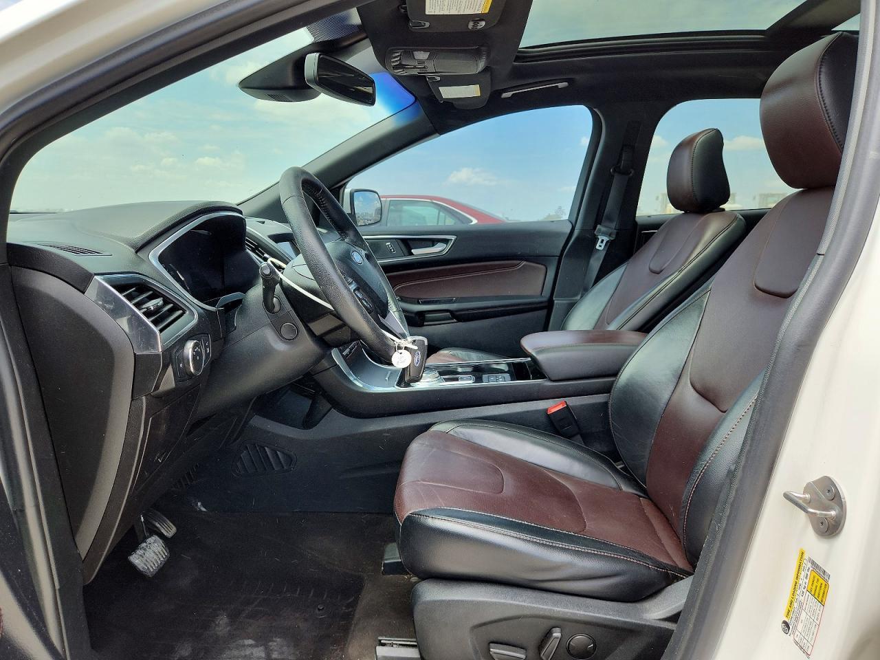 2020 Ford Edge Titanium - Фото 7
