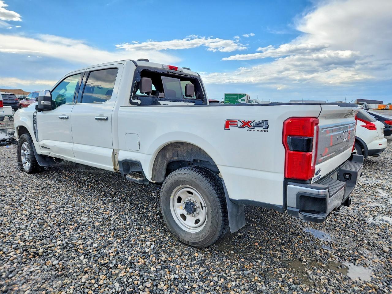 2024 Ford F250 Super Duty - Фото 2