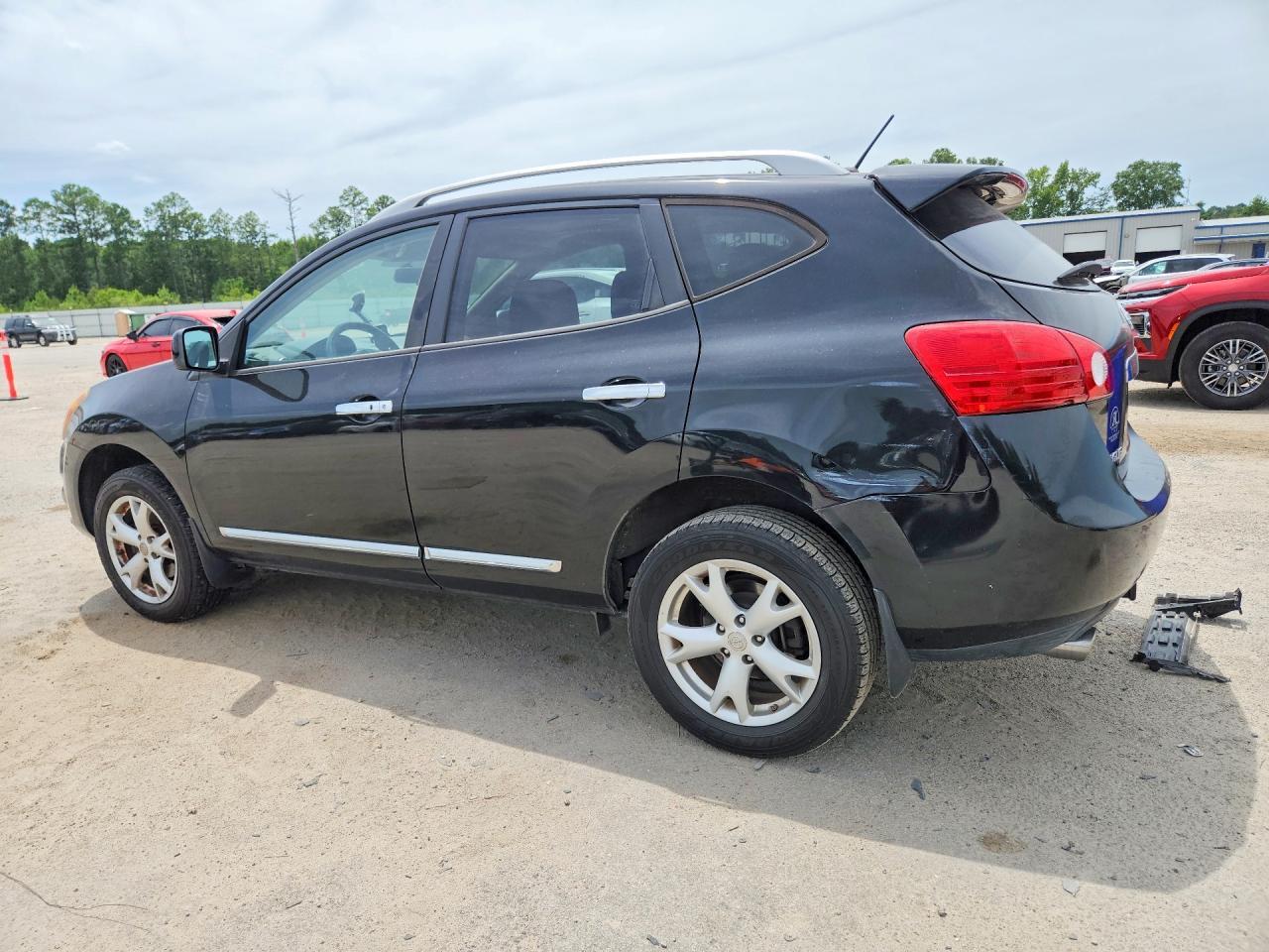 2011 Nissan Rogue S - Фото 2