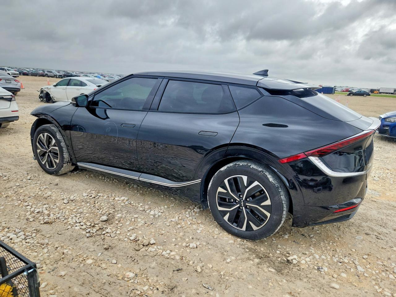 2023 Kia Ev6 Wind - Image 2