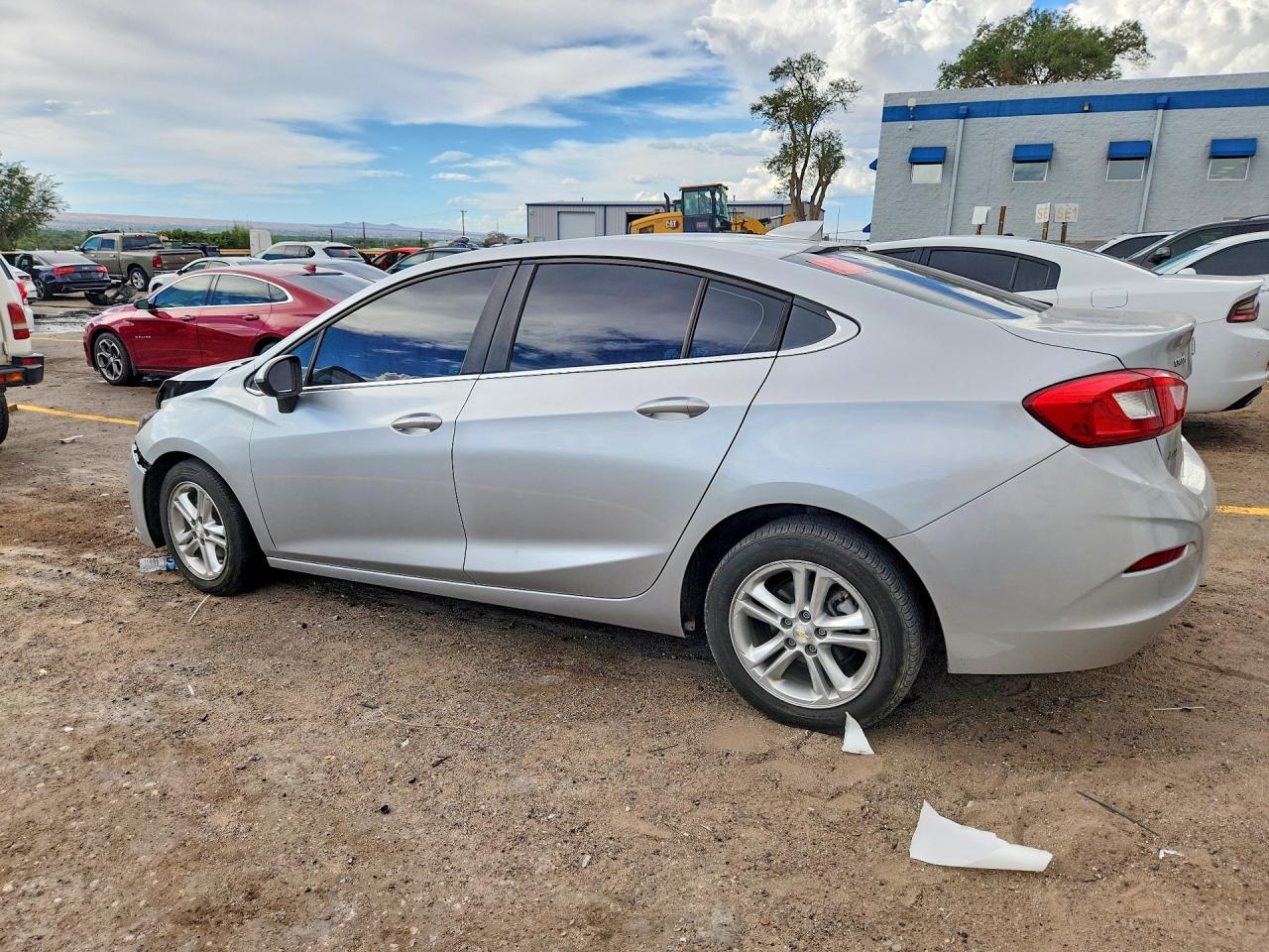 2018 Chevrolet Cruze Lt - Image 2