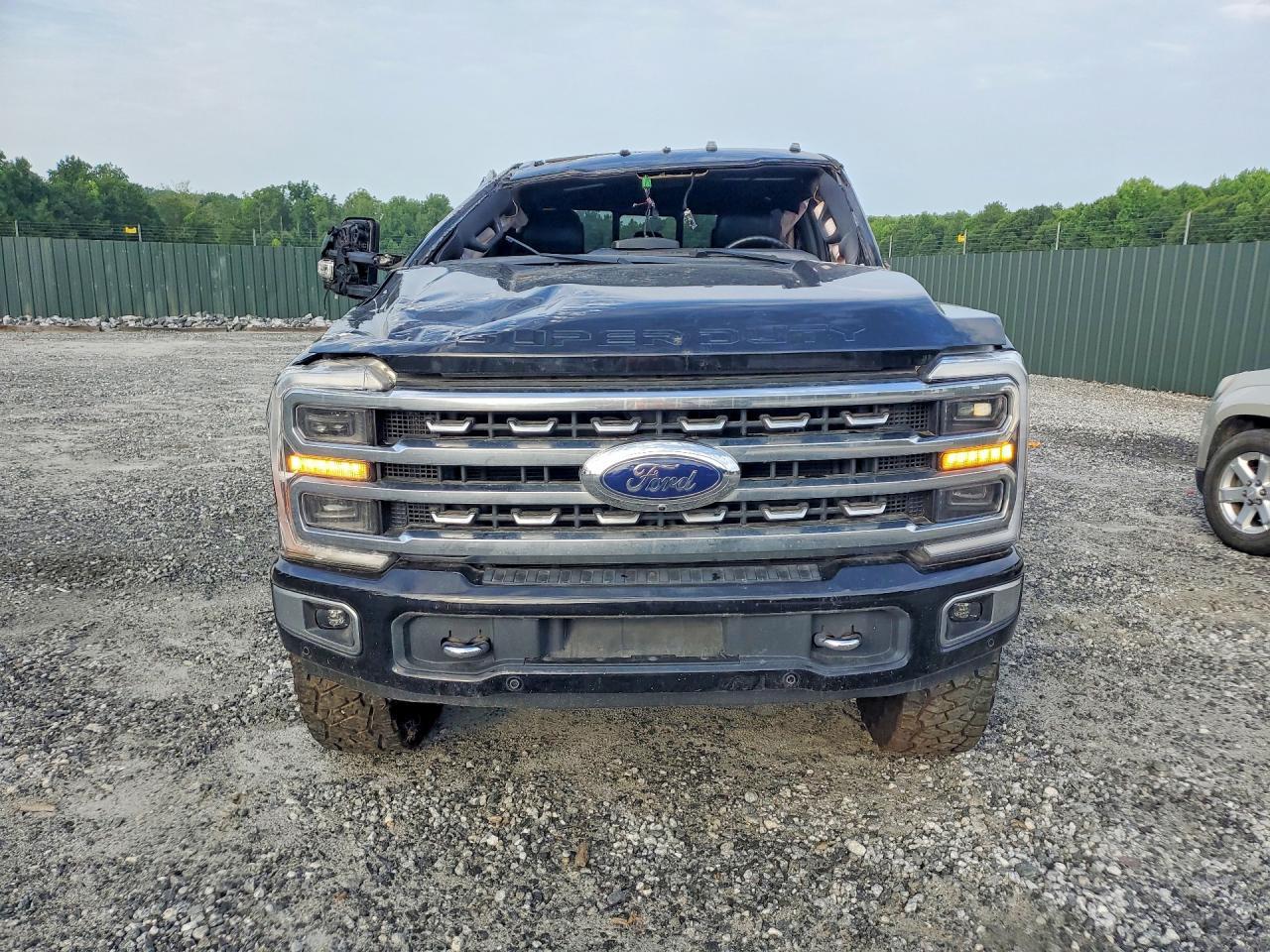 2024 Ford F250 Super Duty - Фото 5