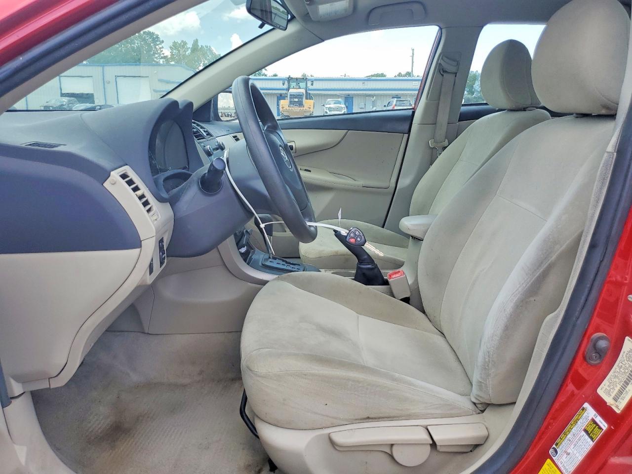 2012 Toyota Corolla L - Фото 7