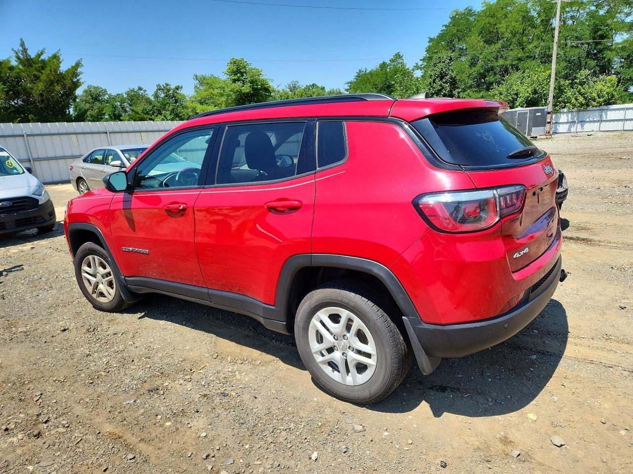2018 Jeep Compass Sport - Фото 2