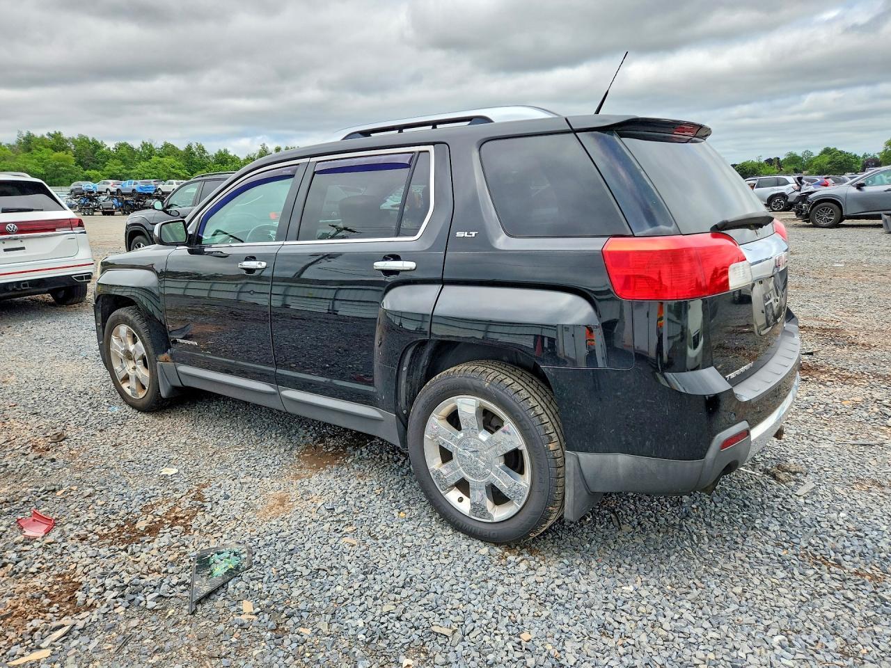 2010 GMC Terrain Slt - Image 2