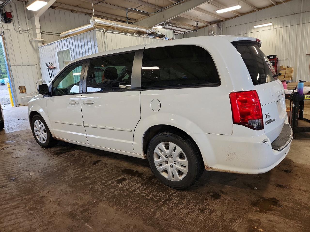 2015 Dodge Grand Caravan Se - Image 2