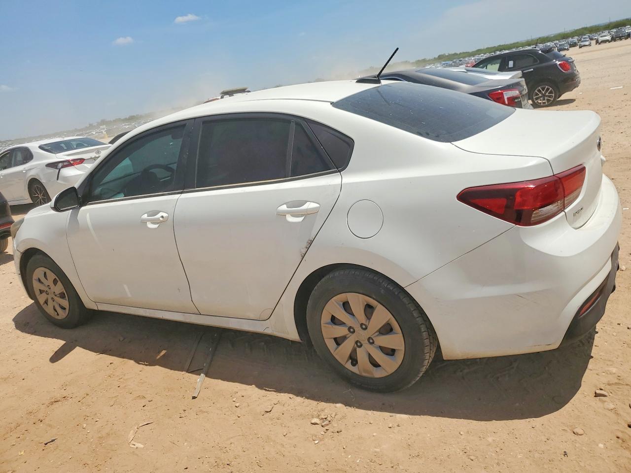 2020 Kia Rio - Image 2