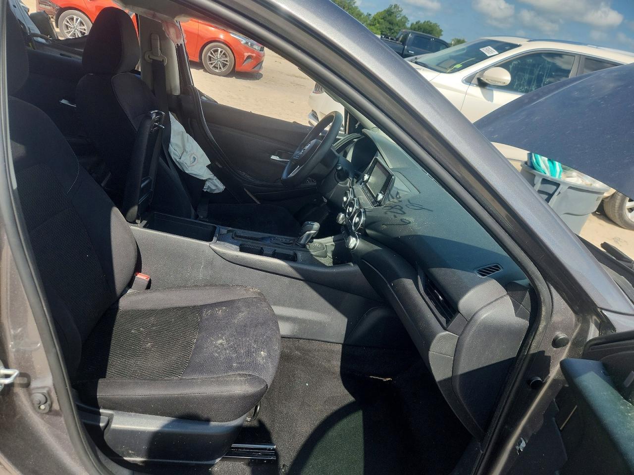 2023 Nissan Sentra S - Image 7