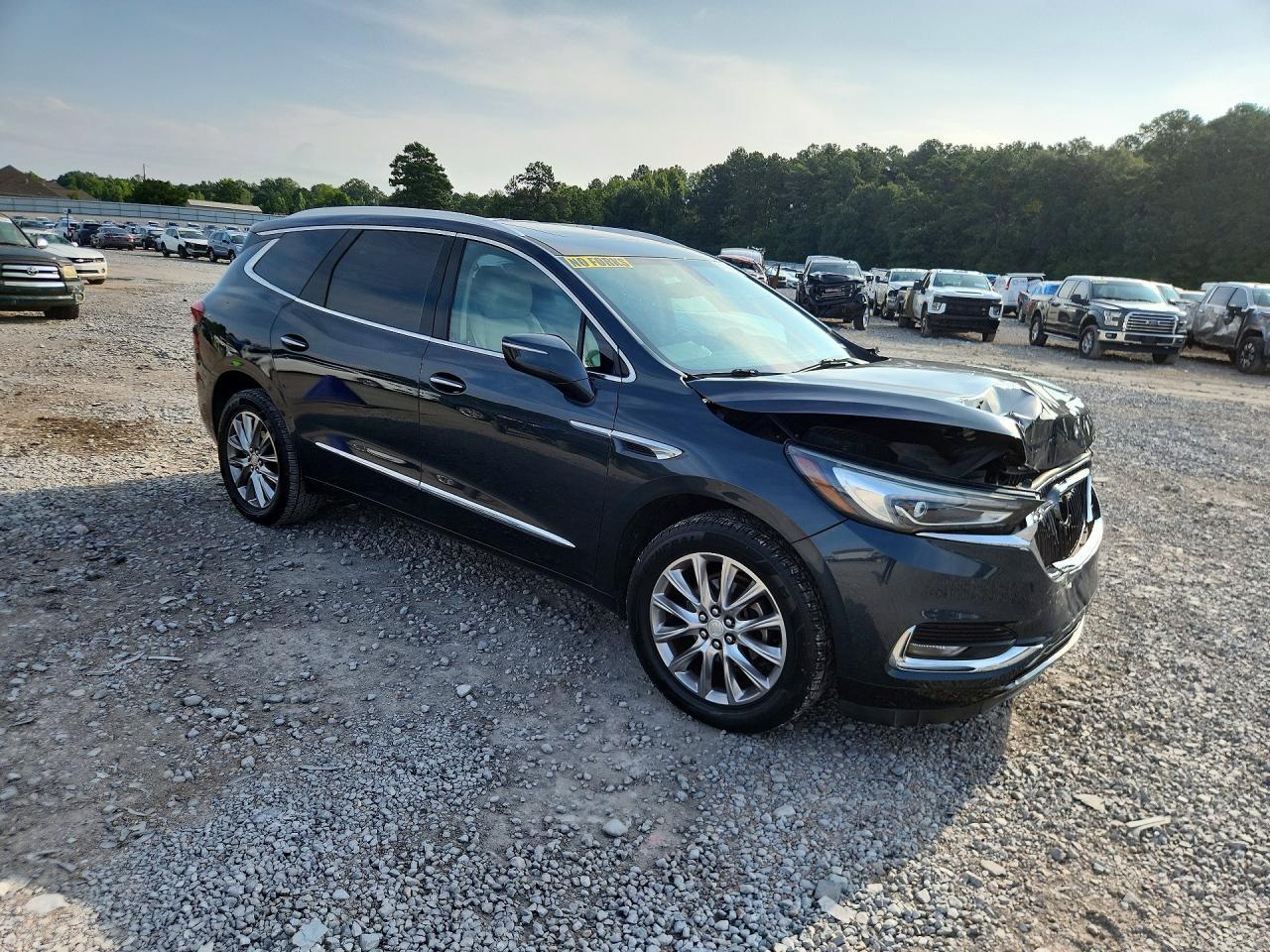 2019 Buick Enclave Essence - Image 4