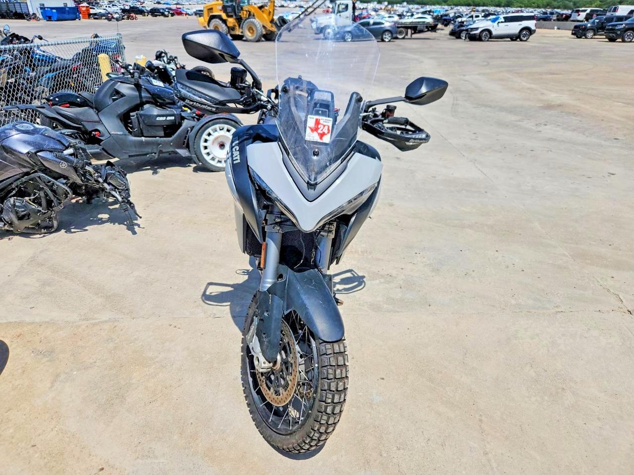 2019 Ducati Multistrada 950 - Фото 2