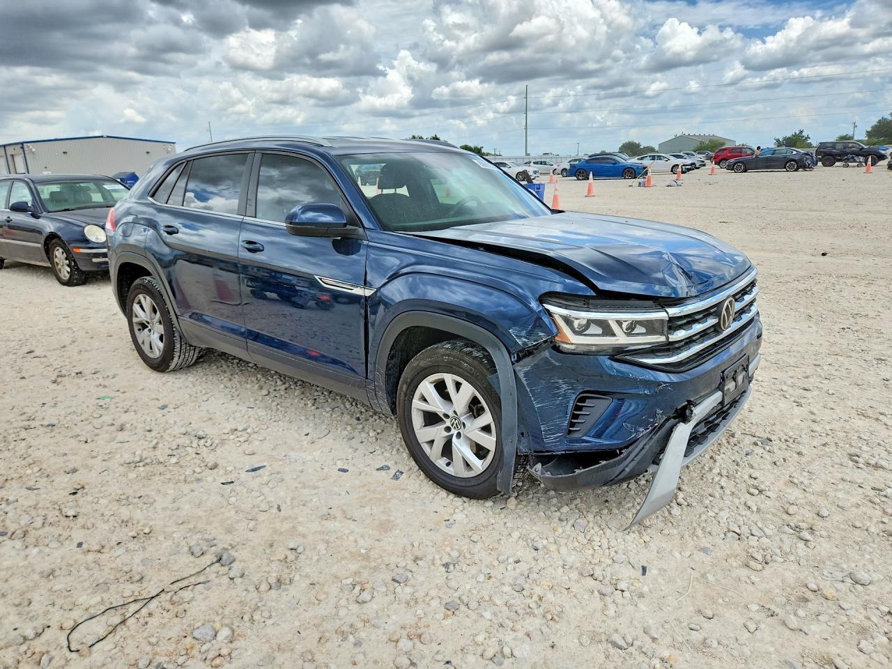 2020 Volkswagen Atlas Cross Sport S - Фото 4