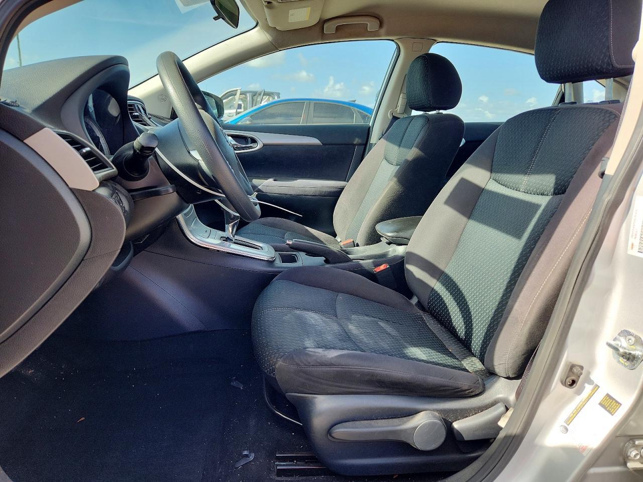 2013 Nissan Sentra S - Фото 7