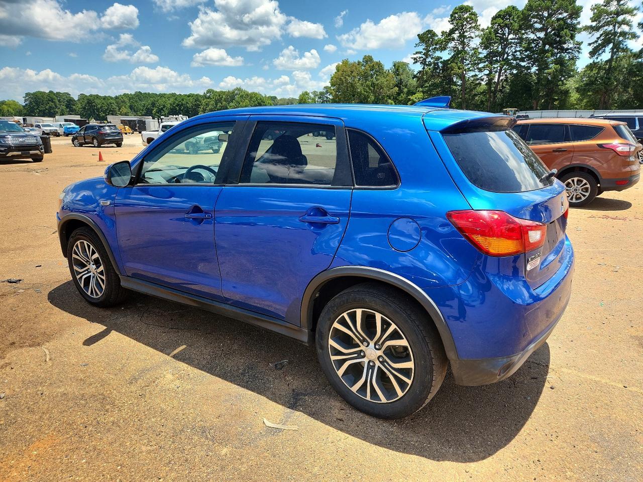 2017 Mitsubishi Outlander Sport Es - Фото 2