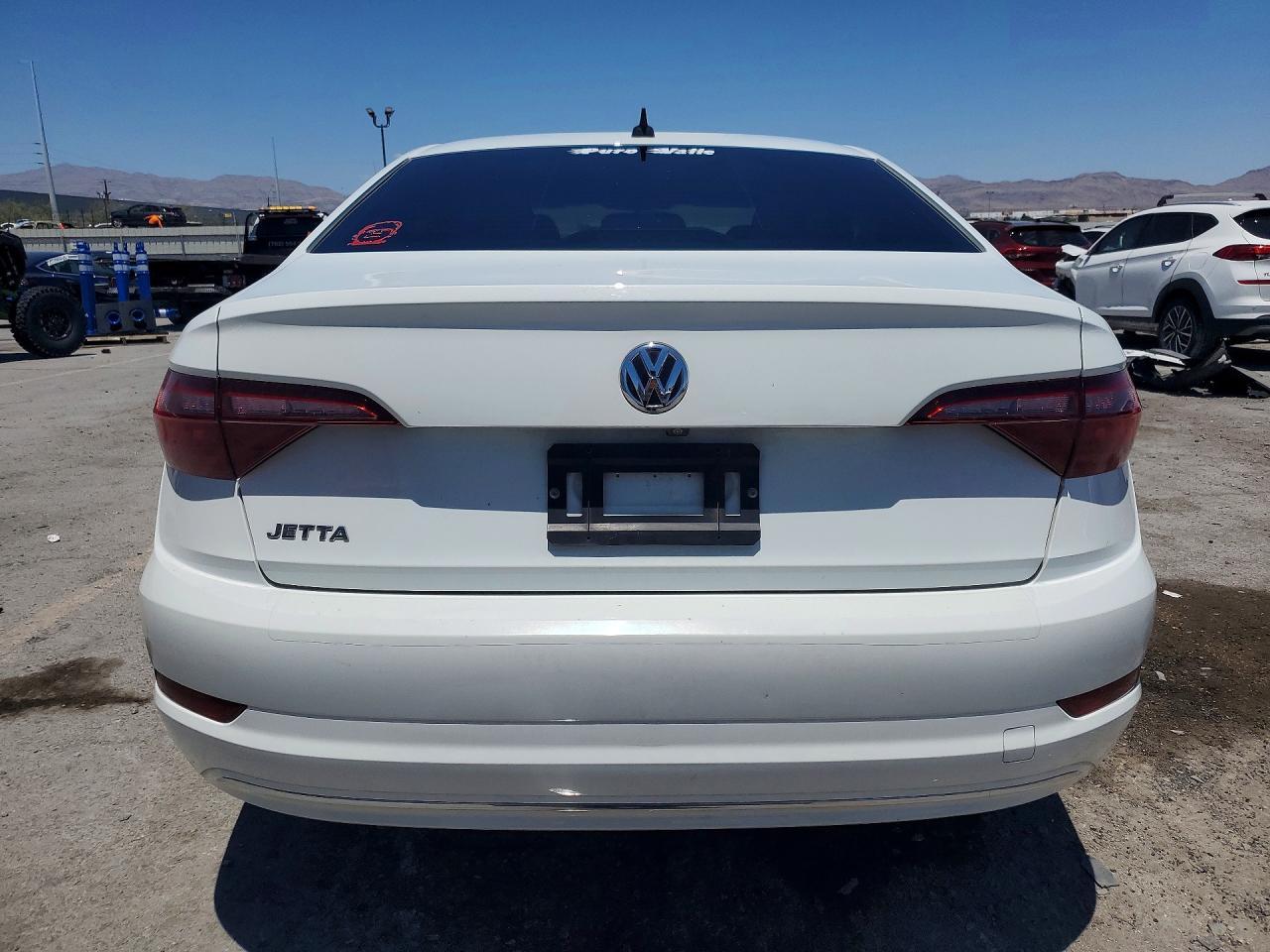 2020 Volkswagen Jetta S/Se/R-Line - Фото 6