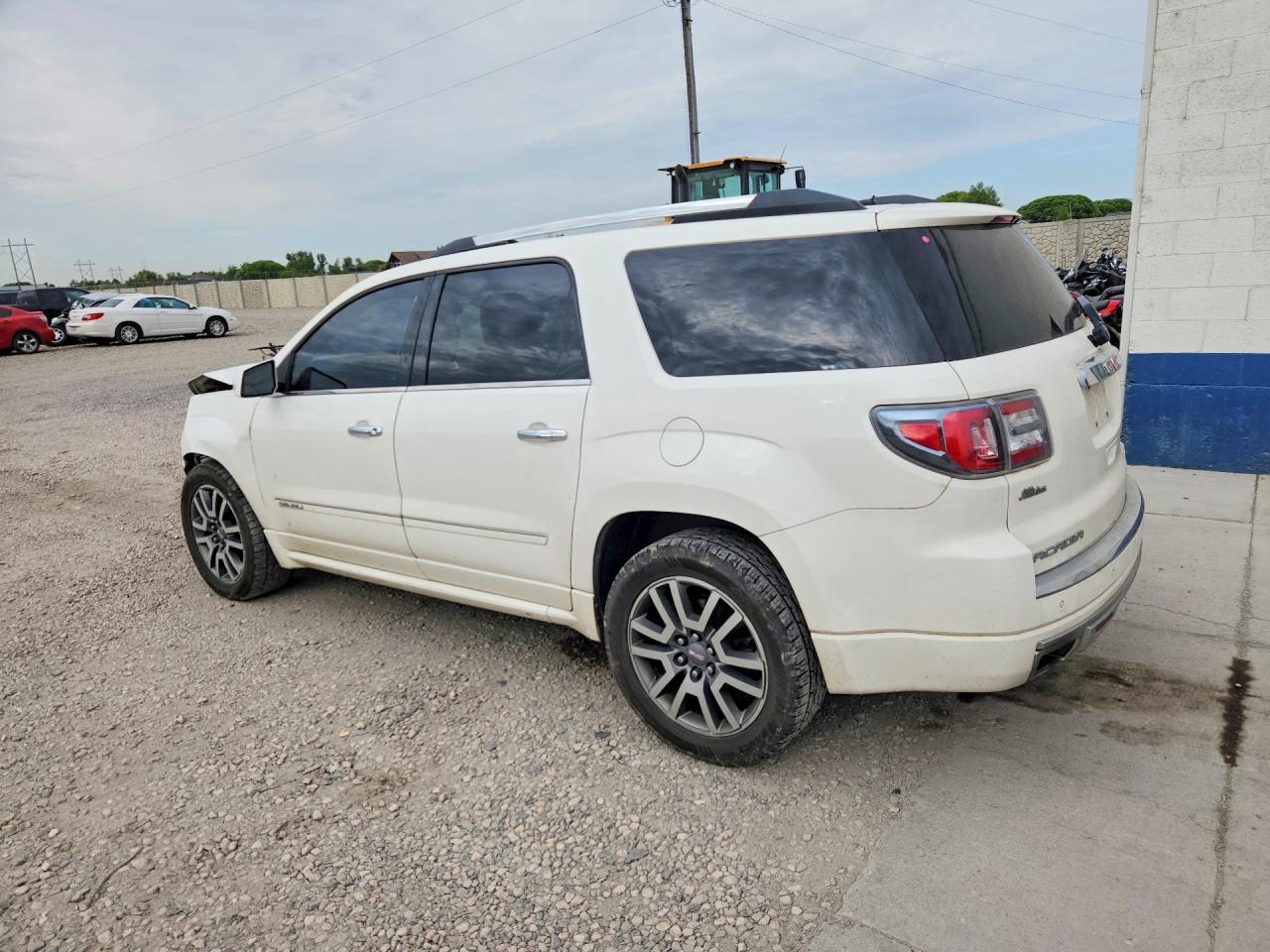 2013 GMC Acadia Denali - Фото 2