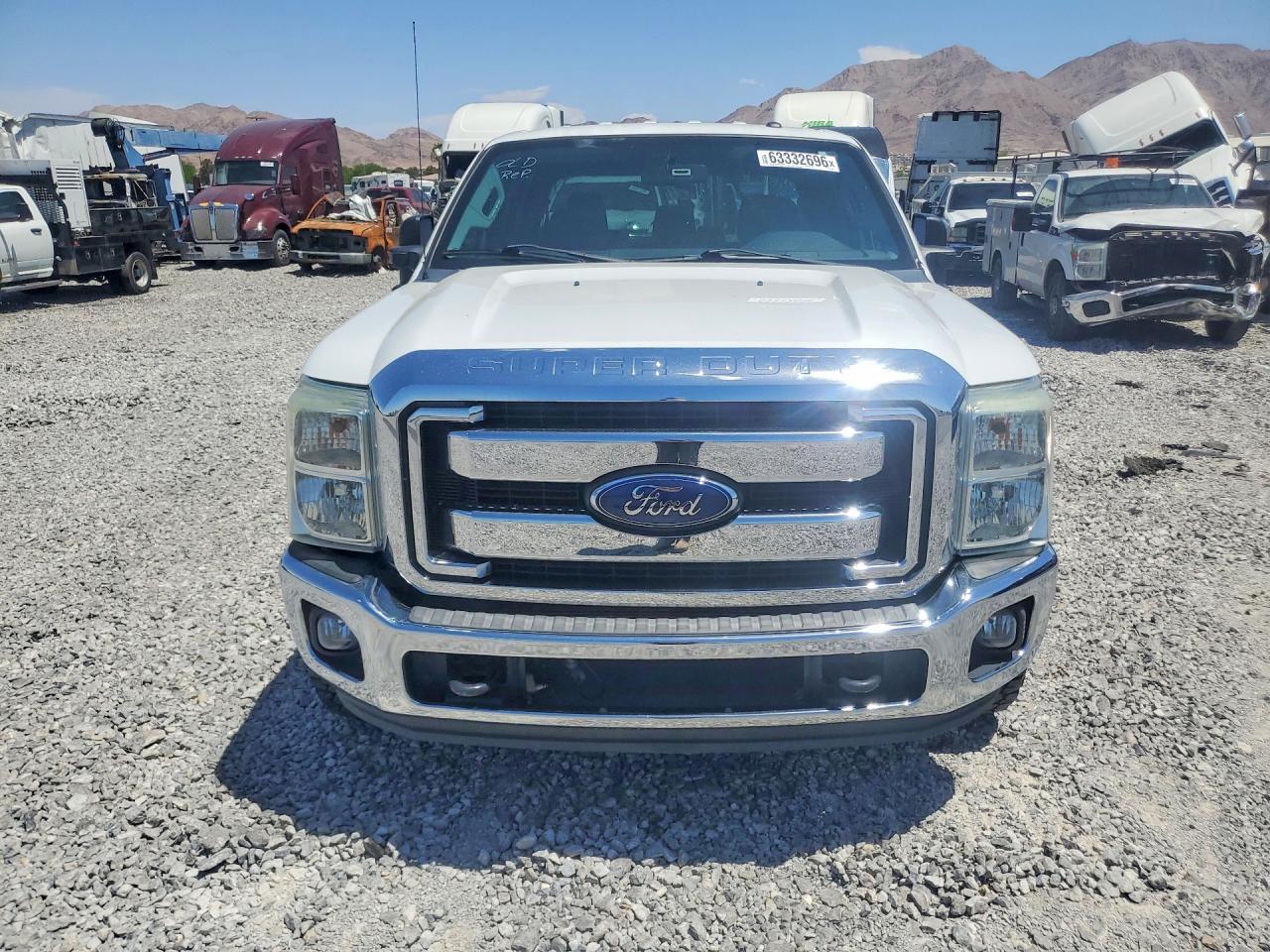 2015 Ford F250 Super Duty - Фото 5