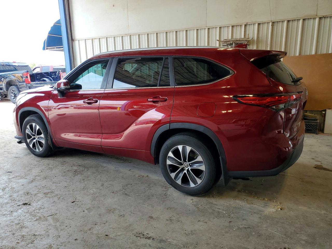 2023 Toyota Highlander Xle - Image 2