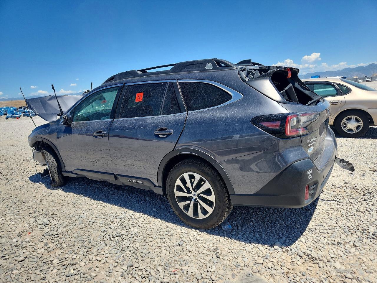 2021 Subaru Outback Premium - Фото 2