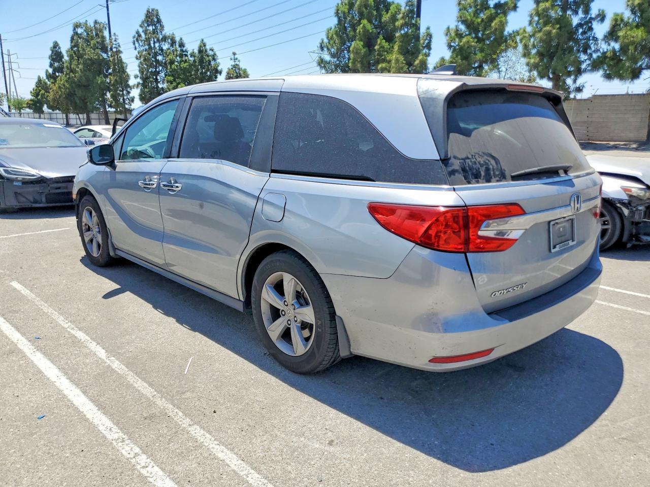 2019 Honda Odyssey Ex - Фото 2