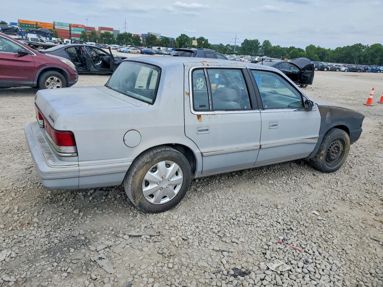 1994 Plymouth Acclaim - Image 3