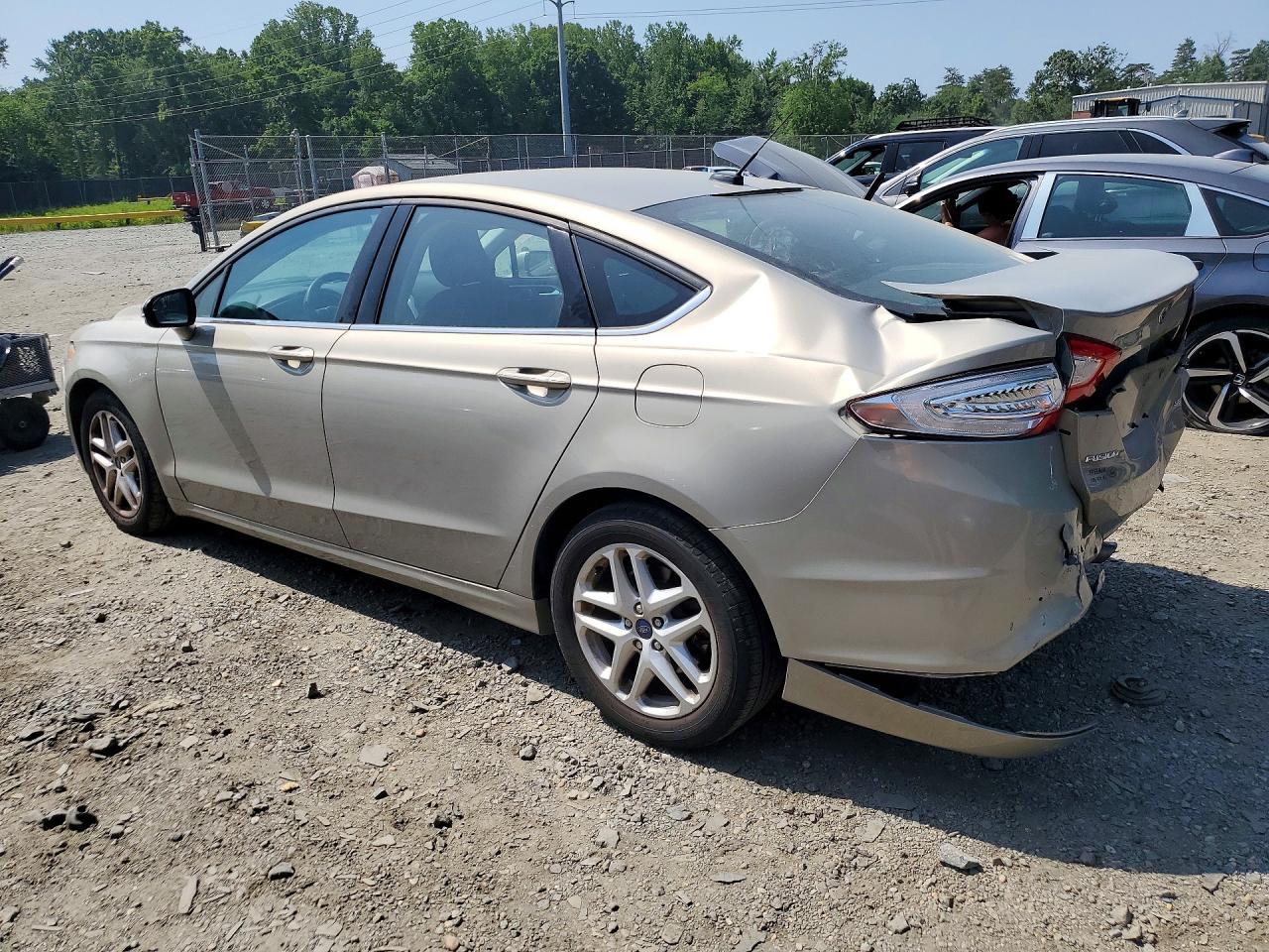 2015 Ford Fusion Se - Фото 2