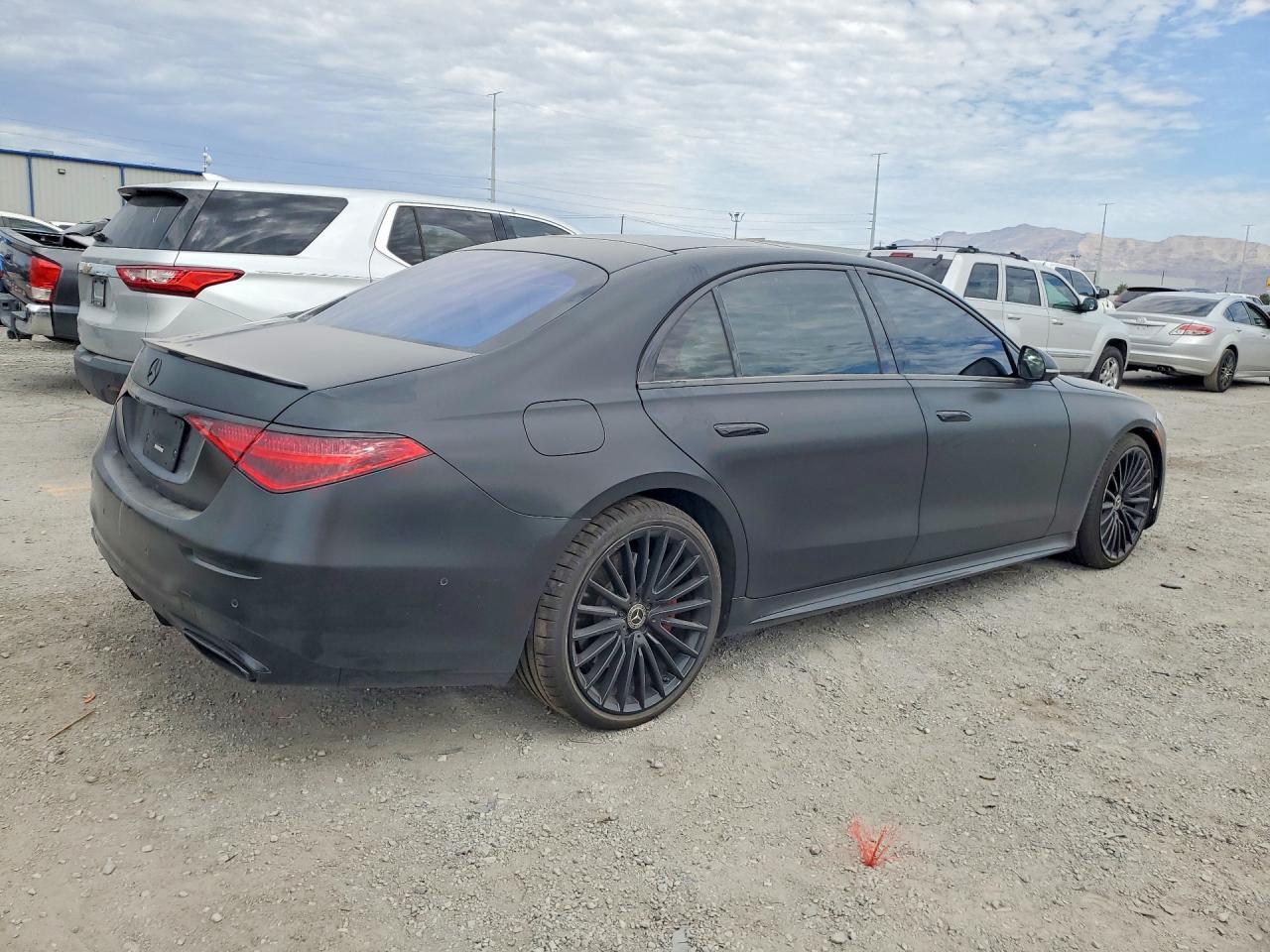 2022 Mercedes-Benz S 580 4Matic - Фото 3