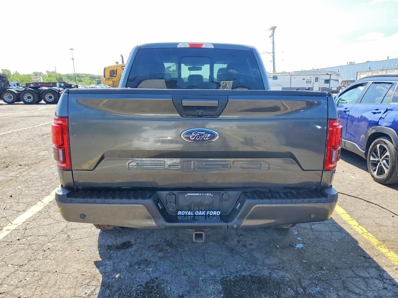 2016 Ford F150 Supercrew - Фото 6