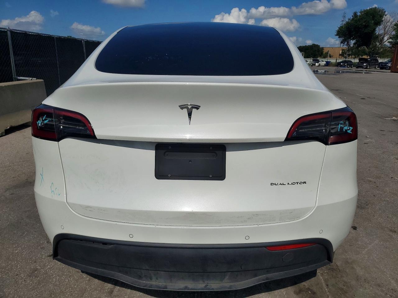 2021 Tesla Model Y - Image 6