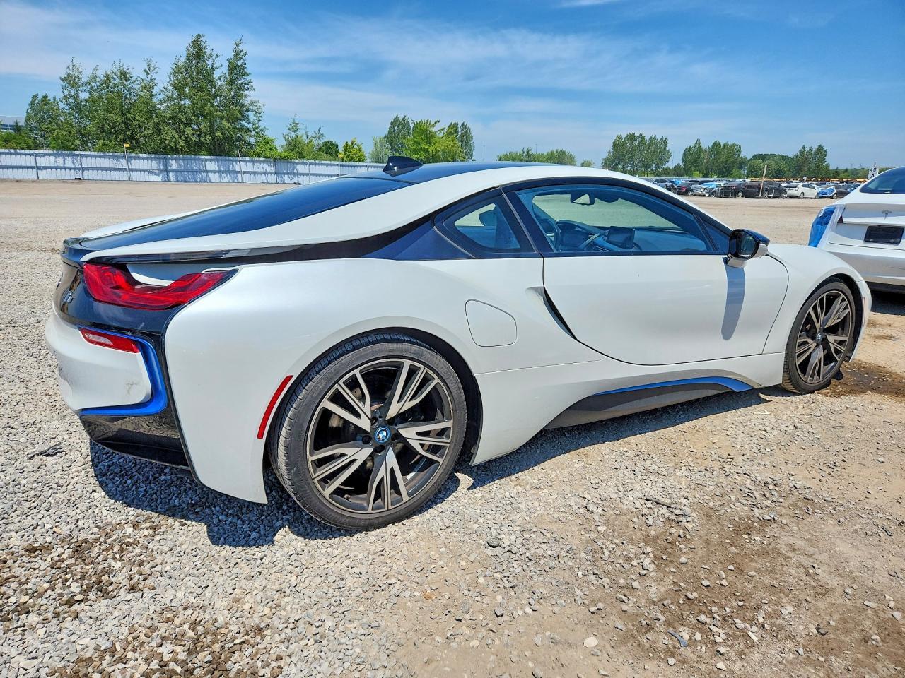 2015 BMW I8 - Image 3
