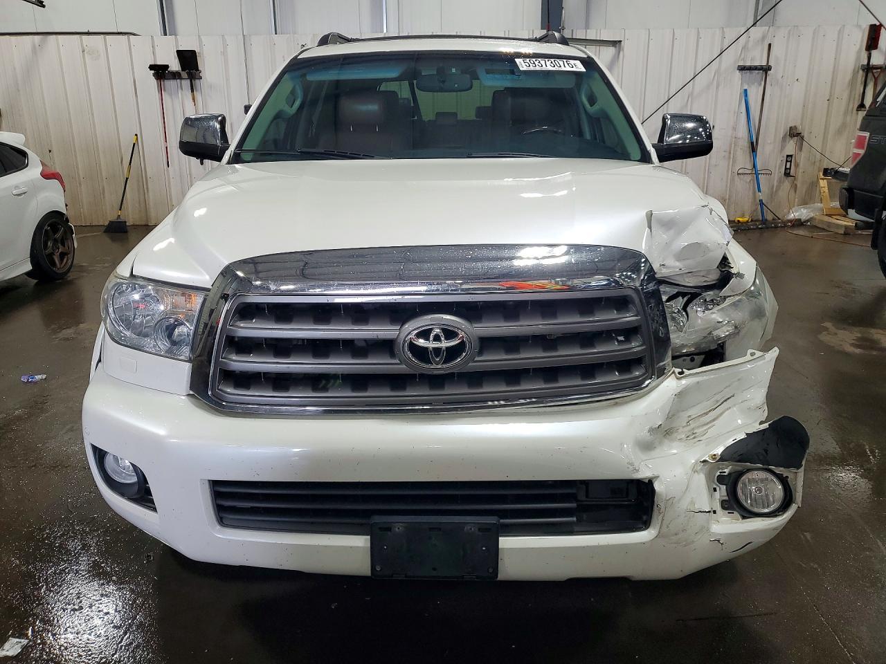 2014 Toyota Sequoia Platinum - Фото 5