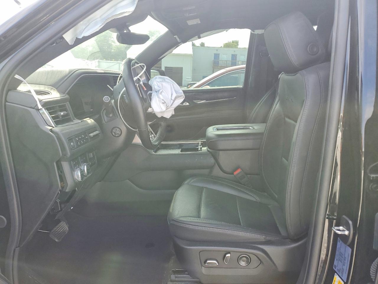 2024 GMC Yukon Denali - Image 7