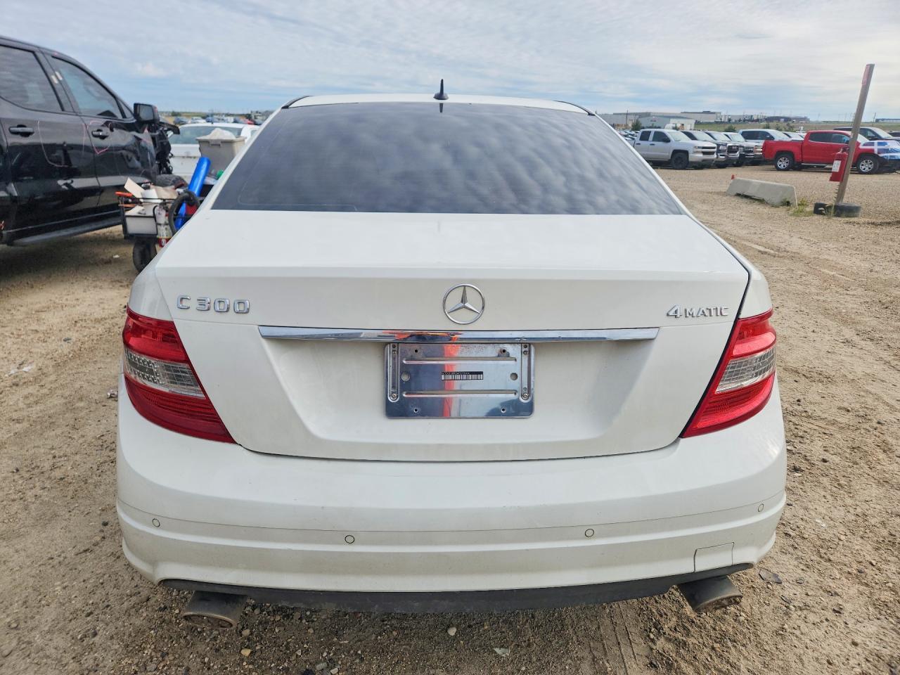 2010 Mercedes-Benz C 300 4Matic - Image 6