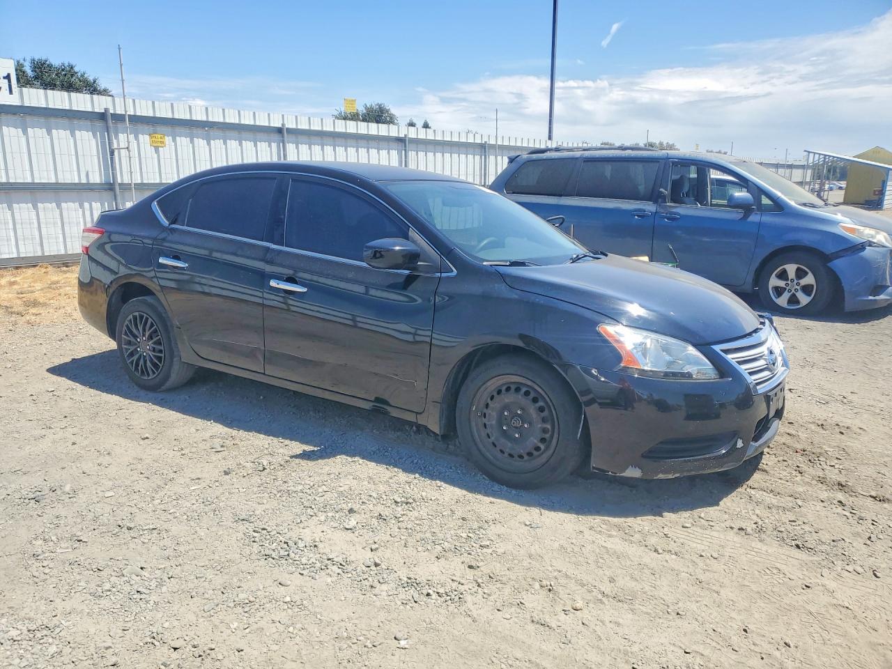 2014 Nissan Sentra S - Фото 4