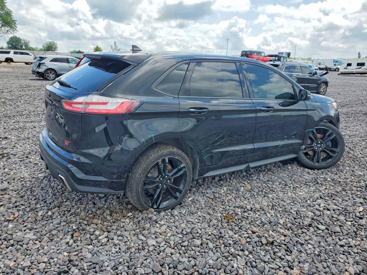 2021 Ford Edge St - Фото 3