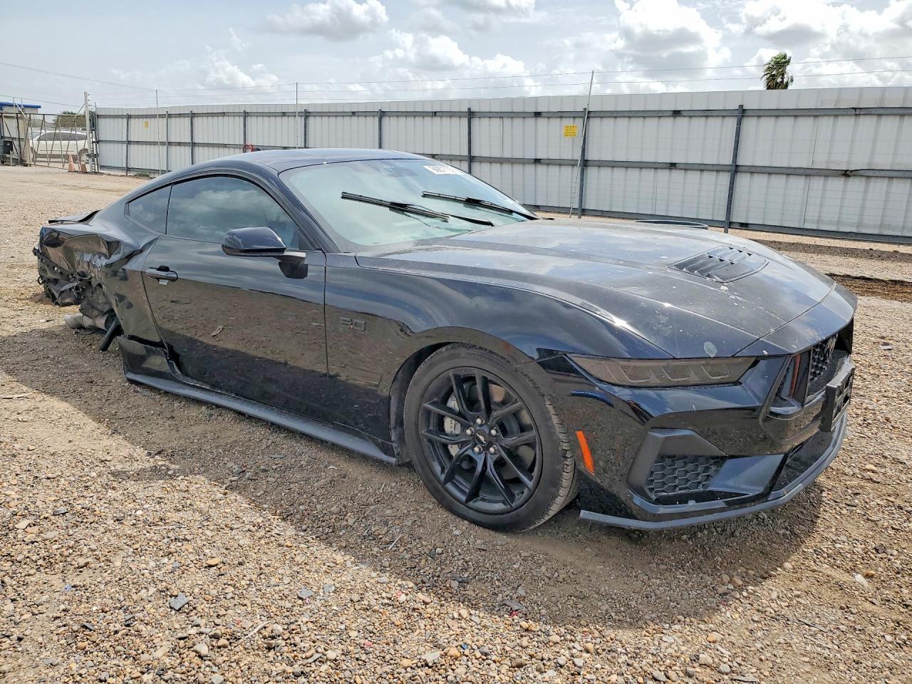 2024 Ford Mustang Gt - Фото 4