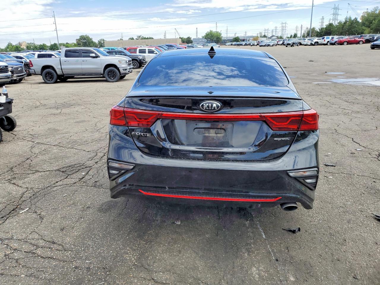2020 Kia Forte Gt Line - Фото 6
