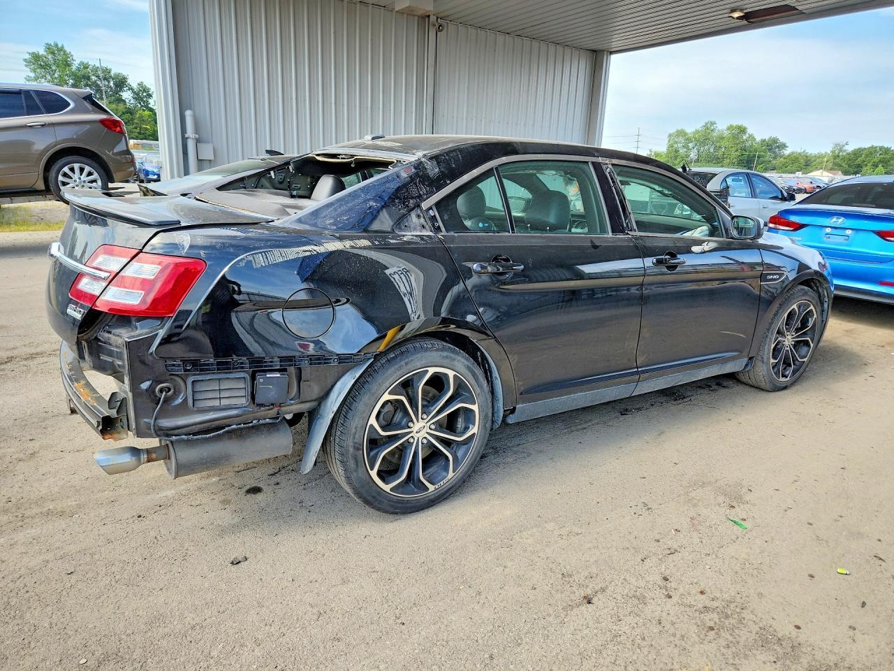 2018 Ford Taurus Sho - Фото 3
