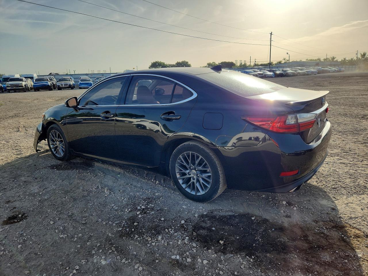 2018 Lexus Es 350 - Фото 2