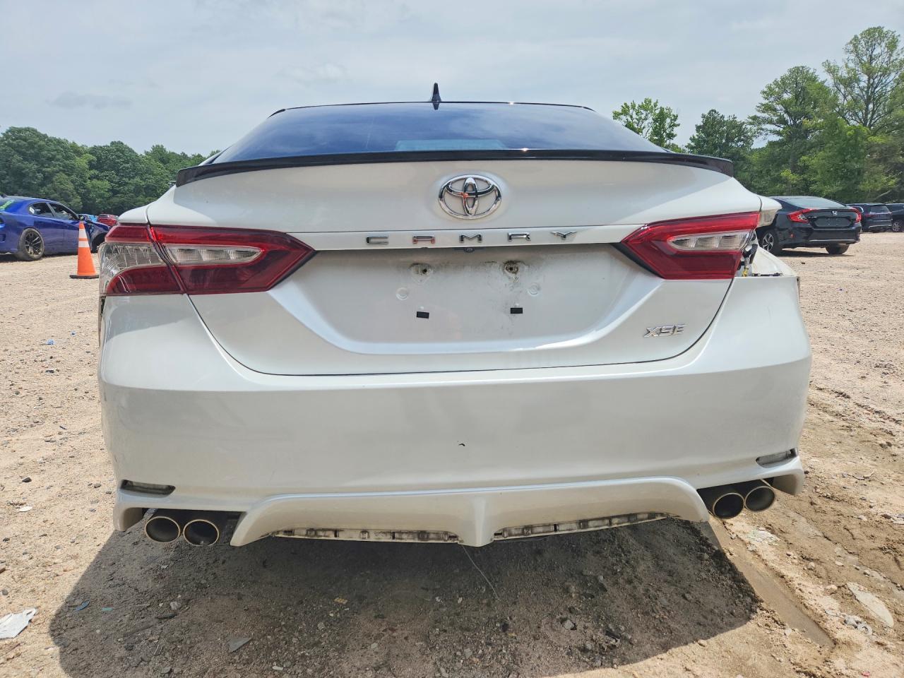 2019 Toyota Camry Xse - Фото 6